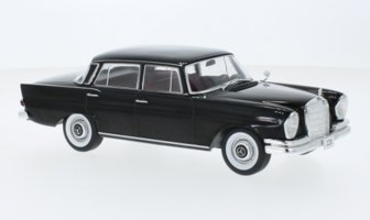 Mercedes 220 (W111), black, 1959