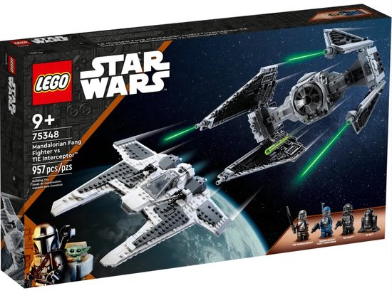 LEGO STAR WARS - Mandalorian fighter against TIE Interceptor