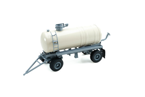 Fortschritt HW 80 HTS  slurry tank trailer