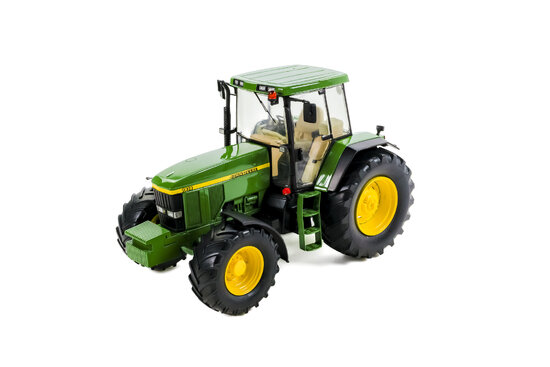 John Deere 7810 green