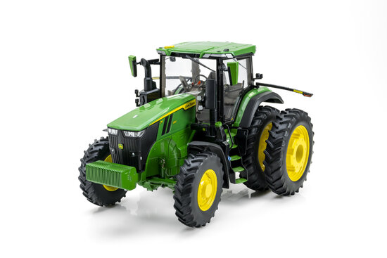 John Deere 7R 330 mit Doppelrädern – Prestige Collection