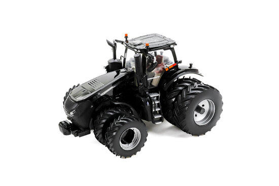 Traktor CASE IH Magnum 380 Čierny