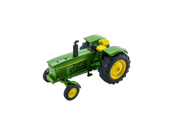 John Deere 3120 