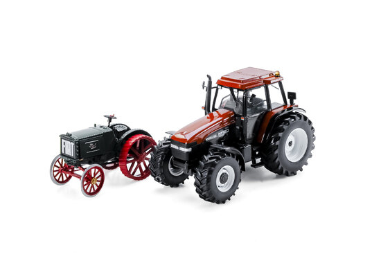 Collector's box of 2 New Holland M160 and Fiat 702 tractors