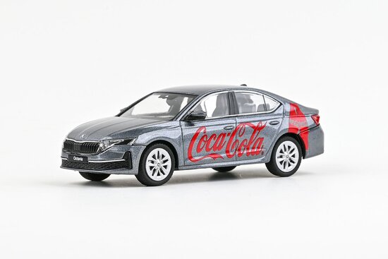 Škoda Octavia IV FL (2024) Coca-Cola Šedá Metalíza