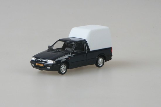 Škoda Felicia Pickup (1996) Modrá královská