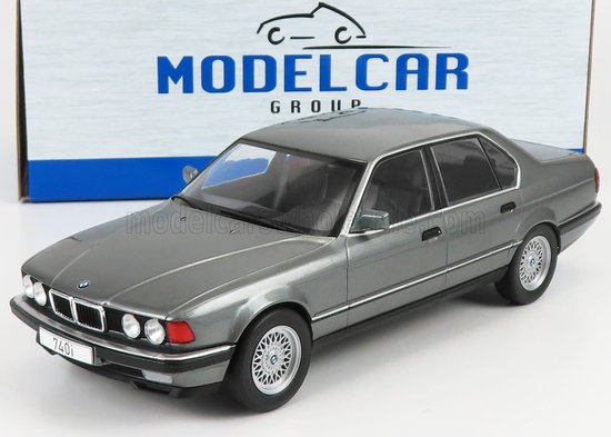 BMW - 7-SERIES 740i (E32) 1986 - GRAU