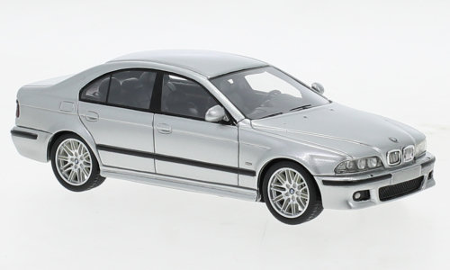 BMW M5 (E39), strieborná, 2002
