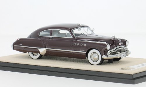 Buick Roadmaster Sedanette Tmavě červený