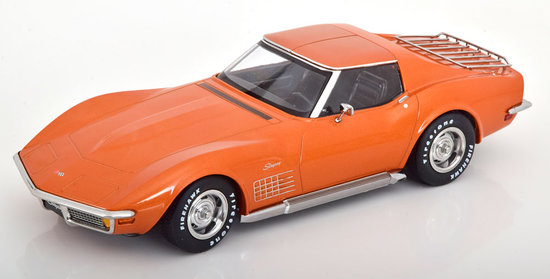 CHEVROLET - CORVETTE C3 1972 - S ODNÍMACÍMI STŘEŠNÍMI DÍLY