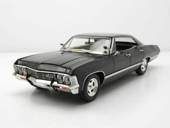 CHEVROLET - IMPALA SPORT SEDAN 1967 - BLACK