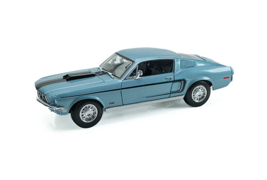 Ford Mustang GT Cobra Jet FB 1968, metallic blue