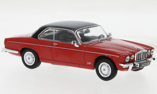 Jaguar XJ12 C, red/black, 1976