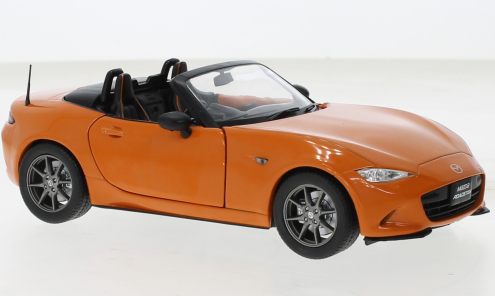 Mazda MX-5 Roadster, metalíza-oranžová, 2019