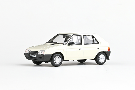 Škoda Favorit 136L (1988) - Snehobiela