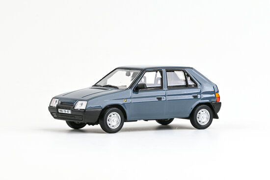 Škoda Favorit 136L (1988) - Šedomodrá tmavá 