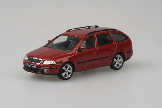 Skoda Octavia II Combi (2004) Red Flamenco Metallic