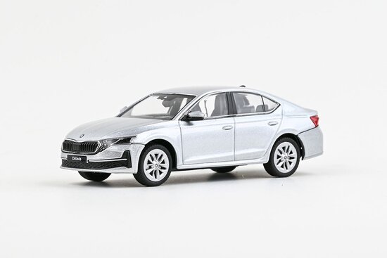 Škoda Octavia IV FL (2024) Strieborna Brilliant