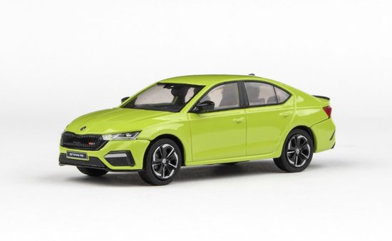 Škoda Octavia IV RS (2020) - zelená Mamba farba