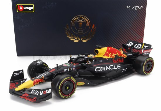 F1 RB18 TEAM ORACLE RED BULL RACING Č 1