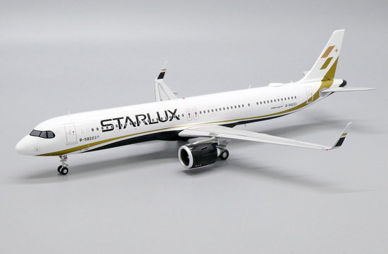 Airbus A321neo Starlux 
