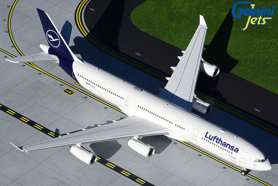 Airbus A340-300 Lufthansa new livery