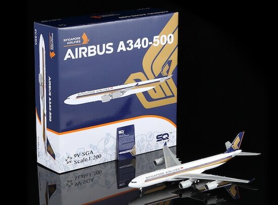 Airbus A340-500 Singapore Airlines Flaps Down