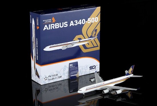 Airbus A340-500 Singapore Airlines Flaps Down
