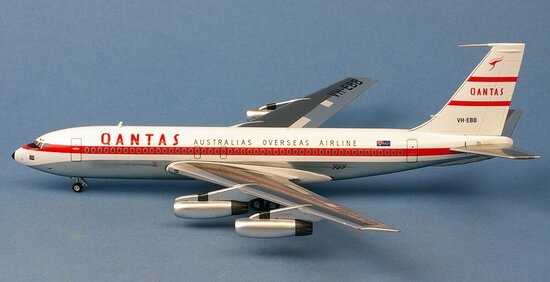 Boeing 707-138 Qantas
