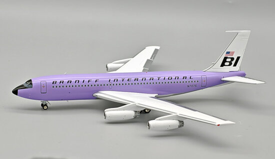 Boeing 720-027 Super Jet Braniff Lavender Periwinkle Blue