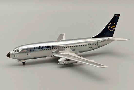 Boeing 737-230 Lufthansa  Boeing 737-230 Lufthansa