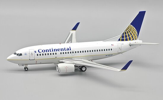 Boeing 737-524 Continental Airlines