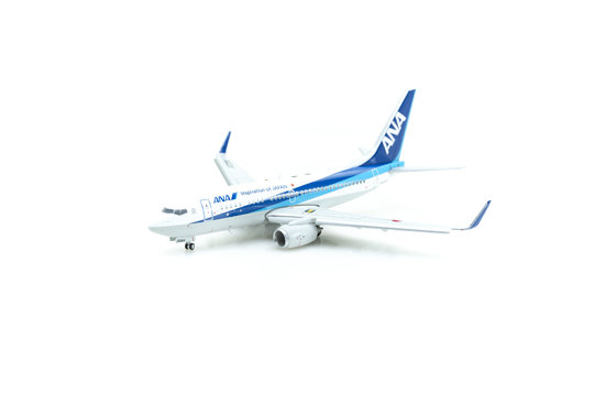 Boeing 737-700 ANA, flaps down, with limited edition Aviationtag
