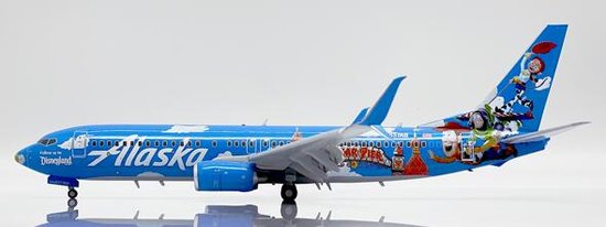 Boeing 737-800 Alaska Airlines "Pixar Pier"