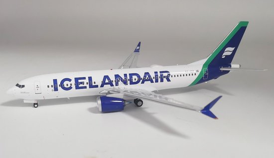 Boeing 737 MAX 8 Icelandair 