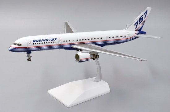 Boeing 757-200 Boeing House Livery