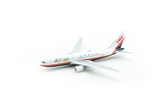 Boeing 767-200 TWA 