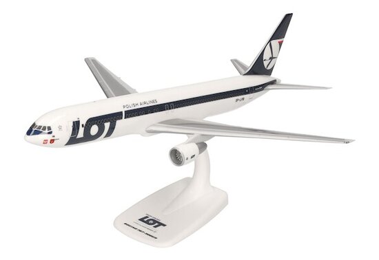Boeing 767-300 LOT Polish Airlines SP-LPB