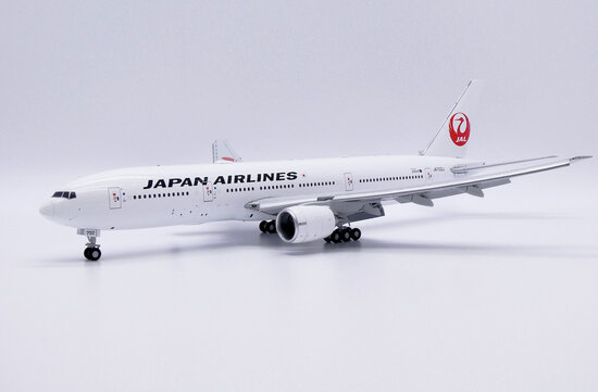 Boeing 777-200ER JAL Japan Airlines "Flaps Down"