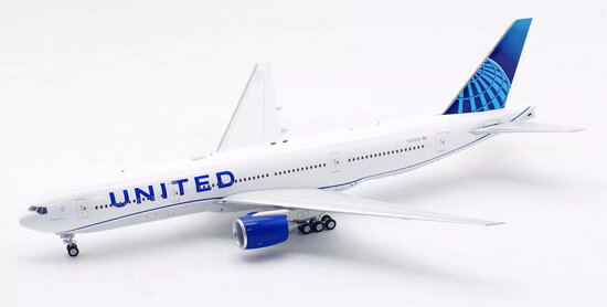 Boeing 777-222ER United Airlines