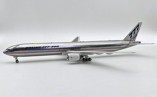 Boeing 777-367 Boeing House Colors, Polished