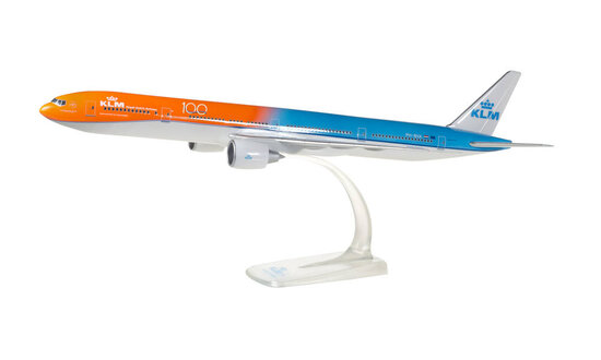 Boeing 777-300ER KLM"Orange Pride"