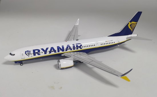 Boeing B737 MAX 8 Ryanair 
