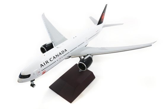 Boeing B777-200LR Air Canada,  flaps down