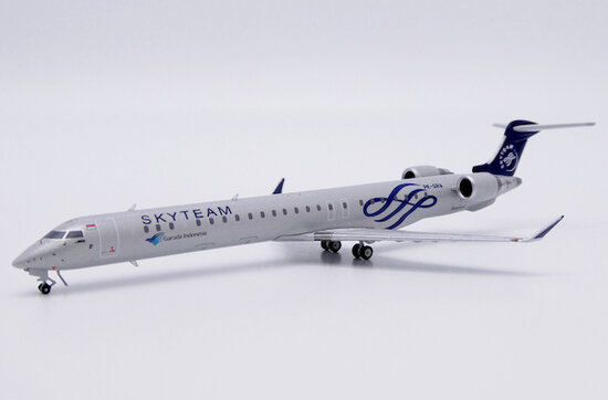 Canadair CRJ1000ER Garuda Indonesia Skyteam