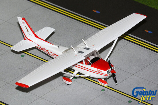 Cessna 172S Skyhawk Sporty's edition 