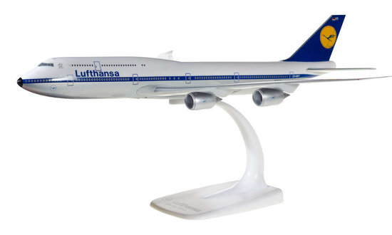 Boeing B747-8 Intercontinental  Lufthansa "Retro"