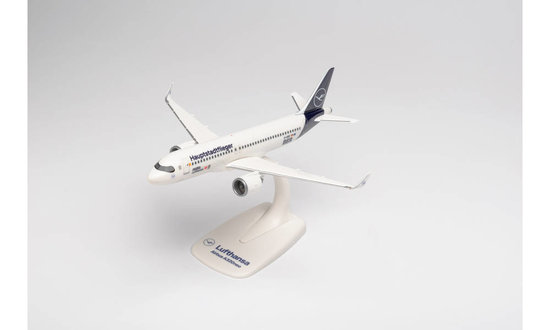 Lufthansa Airbus A320neo “Capital Flyer”