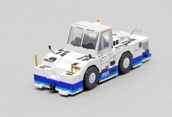 ANA All Nippon WT500E Towing Tractor | Modelsnavigator.com