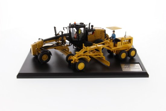 CAT 12 & 12M3 Motor Grader Evolution Series 